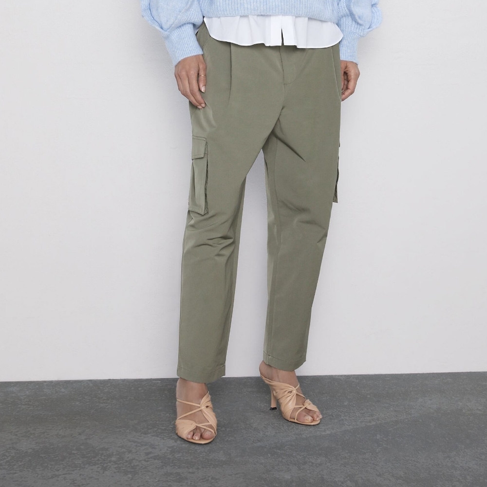 NWT ZARA Olive Green Pleated Technical Cargo Trousers XS